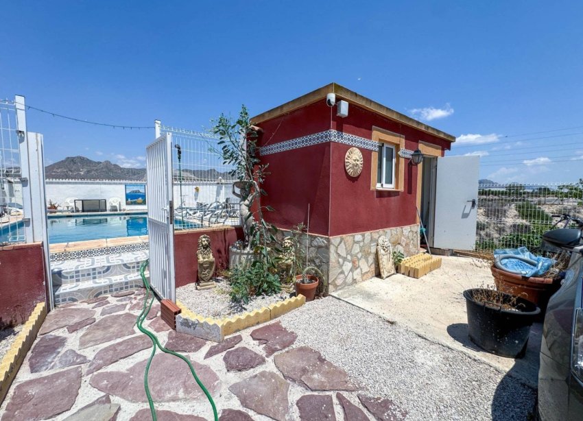 Resale - Farm Estate / Country Property - Orihuela