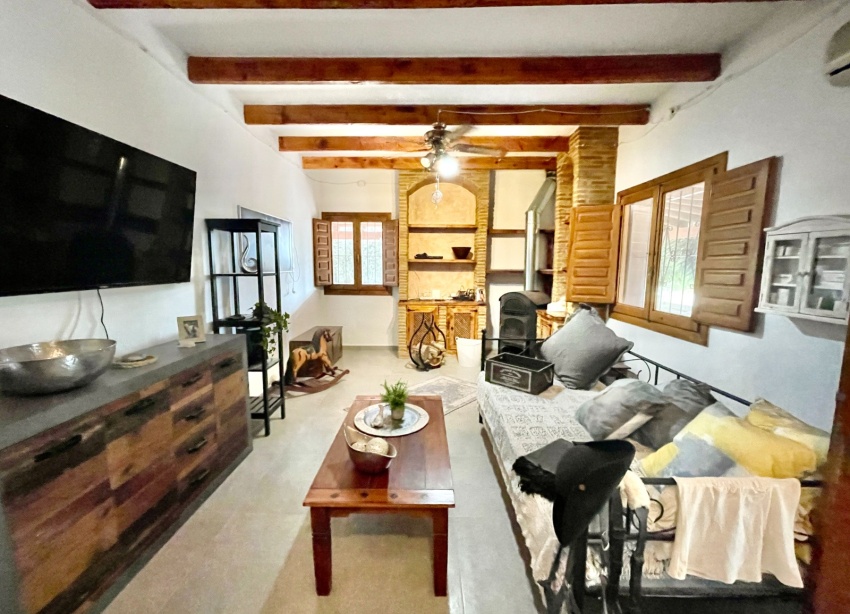 Resale - Farm Estate / Country Property - Orihuela