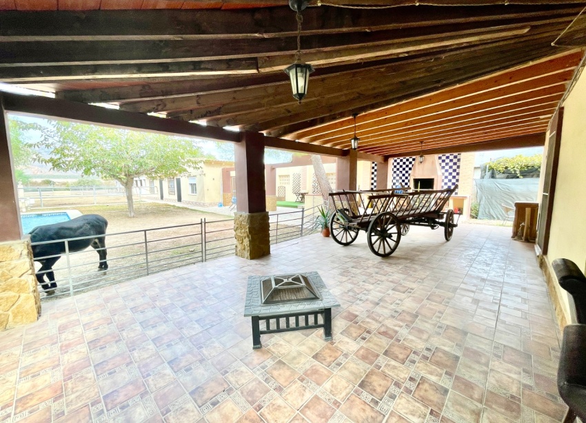 Resale - Farm Estate / Country Property - Orihuela