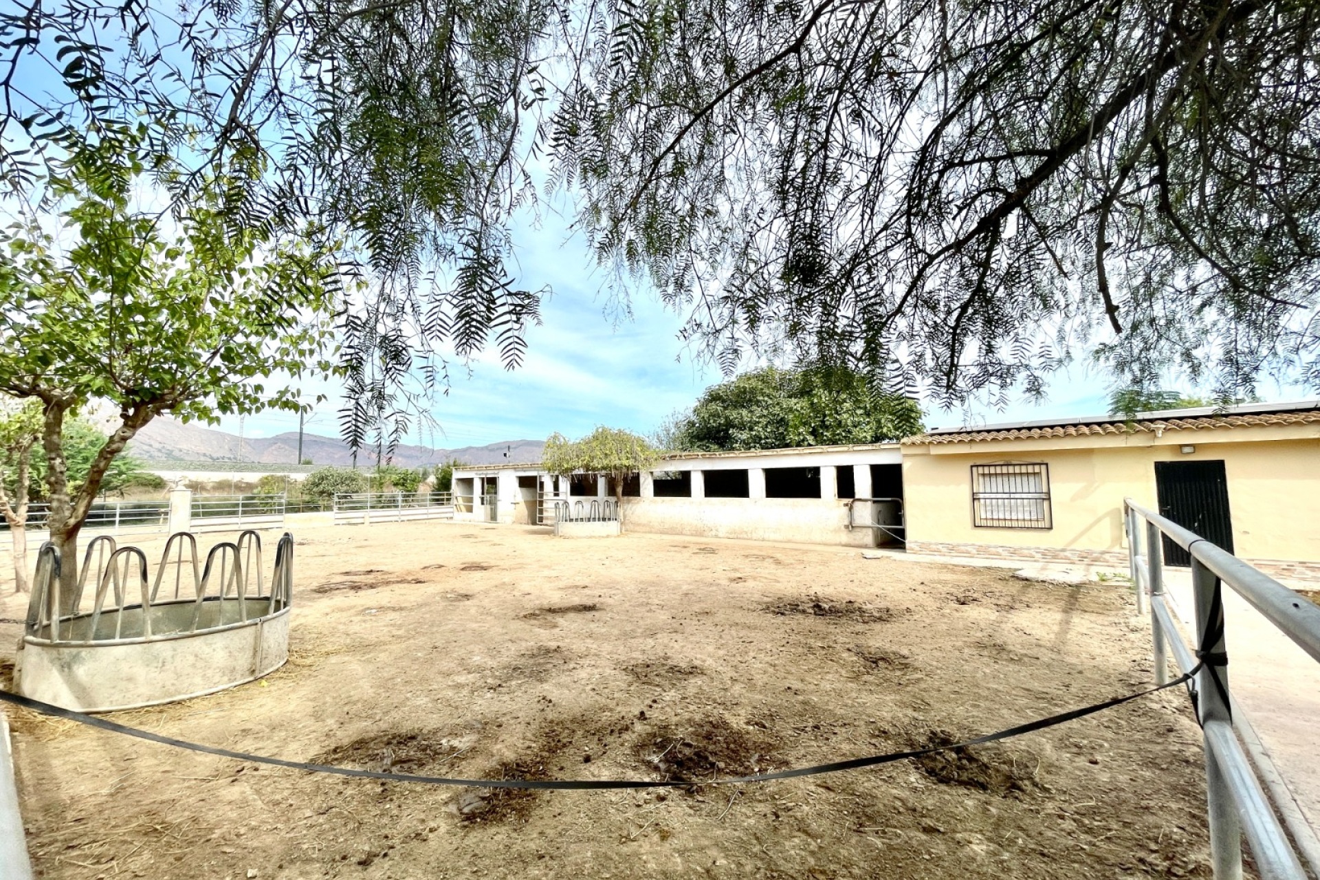Resale - Farm Estate / Country Property - Orihuela