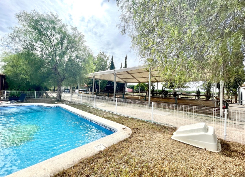 Resale - Farm Estate / Country Property - Orihuela