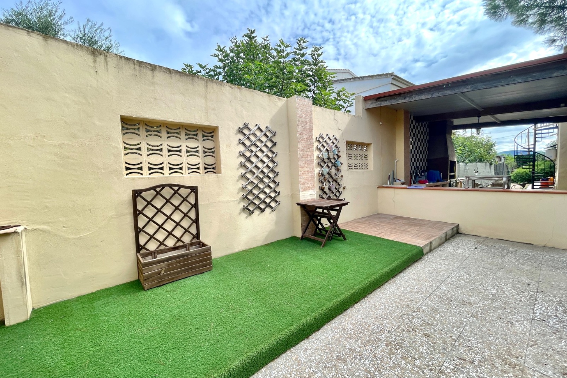Resale - Farm Estate / Country Property - Orihuela