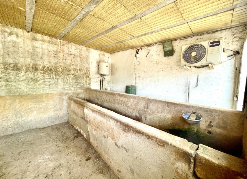 Resale - Farm Estate / Country Property - Orihuela