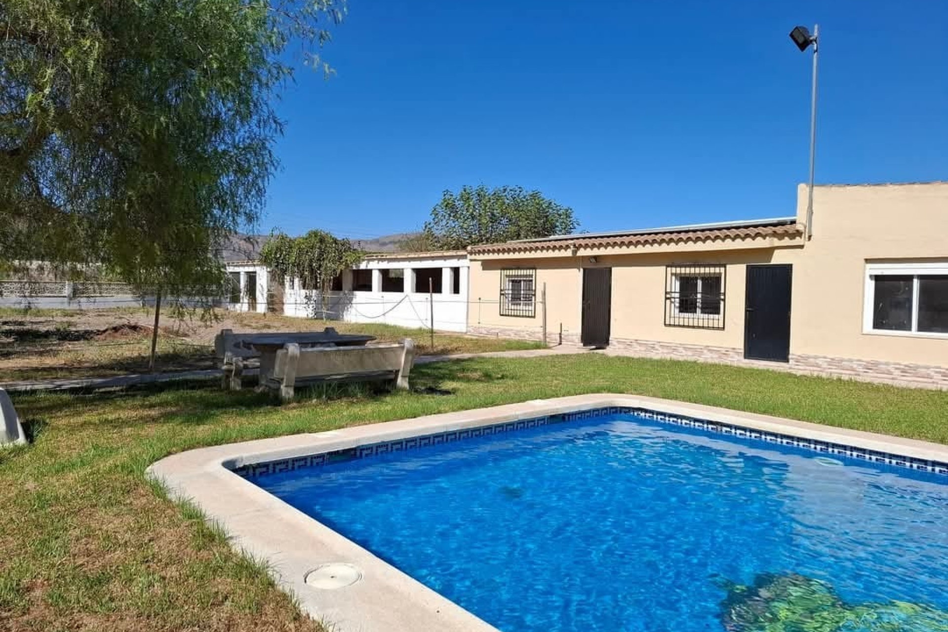 Resale - Farm Estate / Country Property - Orihuela