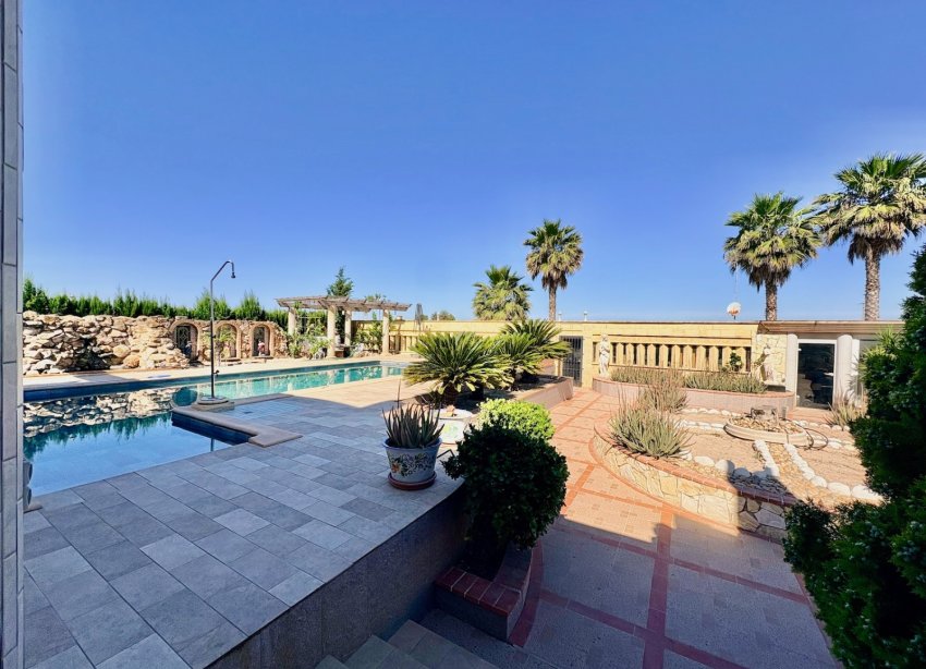 Resale - Farm Estate / Country Property - San Fulgencio - La Marina