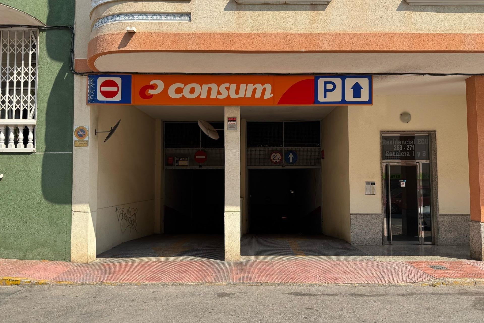 Resale - garage - Torrevieja - Centro