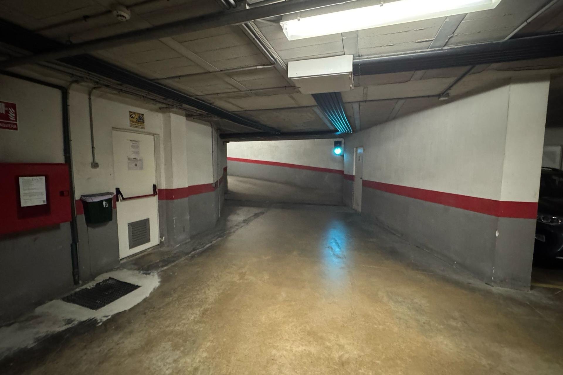 Resale - garage - Torrevieja - Centro