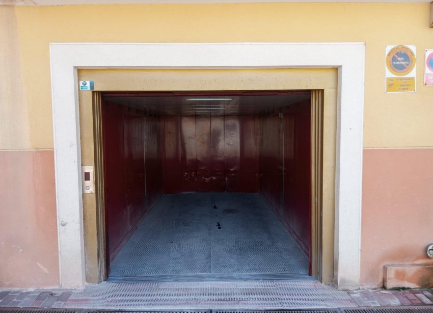 Resale - garage - Torrevieja - La Mata