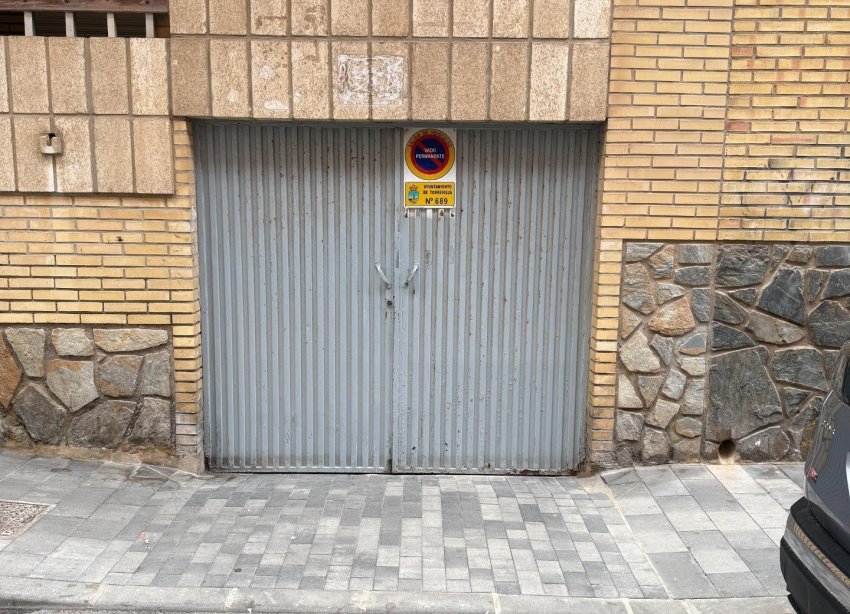 Resale - garage - Torrevieja - Playa del cura