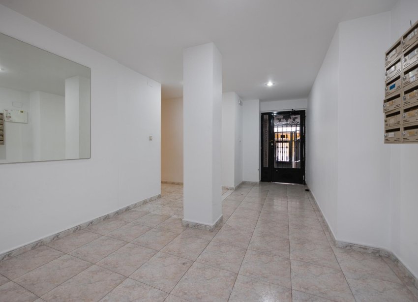 Resale - garage - Torrevieja - Playa del cura