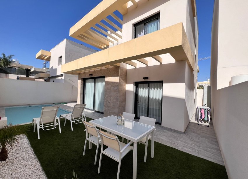 Resale - House - Detached Villa - Los Montesinos - Los Montesinos - Urb. La Herrada