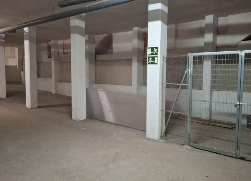 Resale - Parking - Orihuela Costa - Los Almendros-La Florida