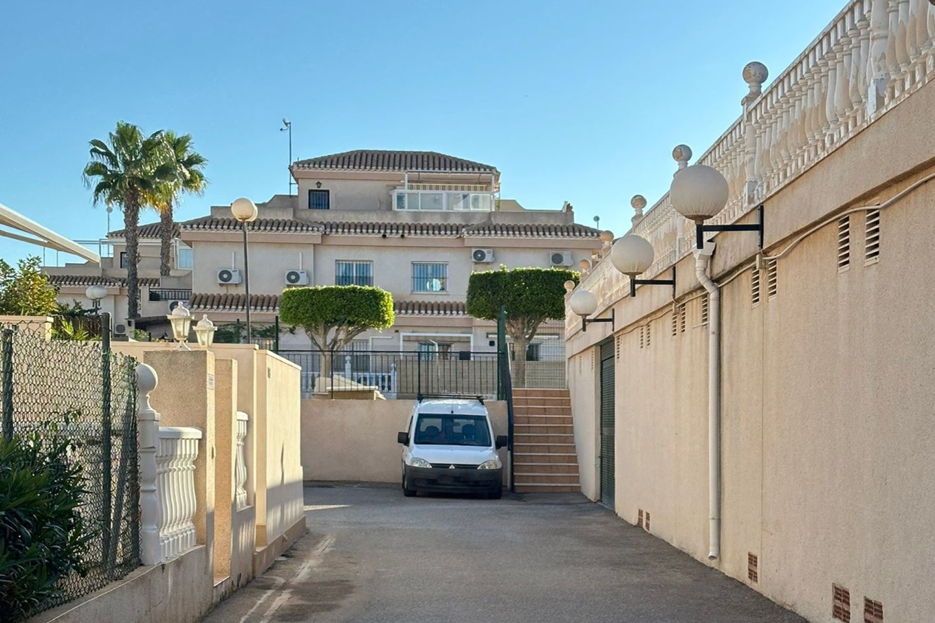 Resale - Parking Space / Garage - Orihuela Costa - Playa Flamenca