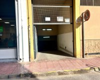 Resale - Parking Space / Garage - Torrevieja - Centro