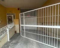 Resale - Parking Space / Garage - Torrevieja - Centro