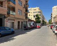 Resale - Parking Space / Garage - Torrevieja - Centro