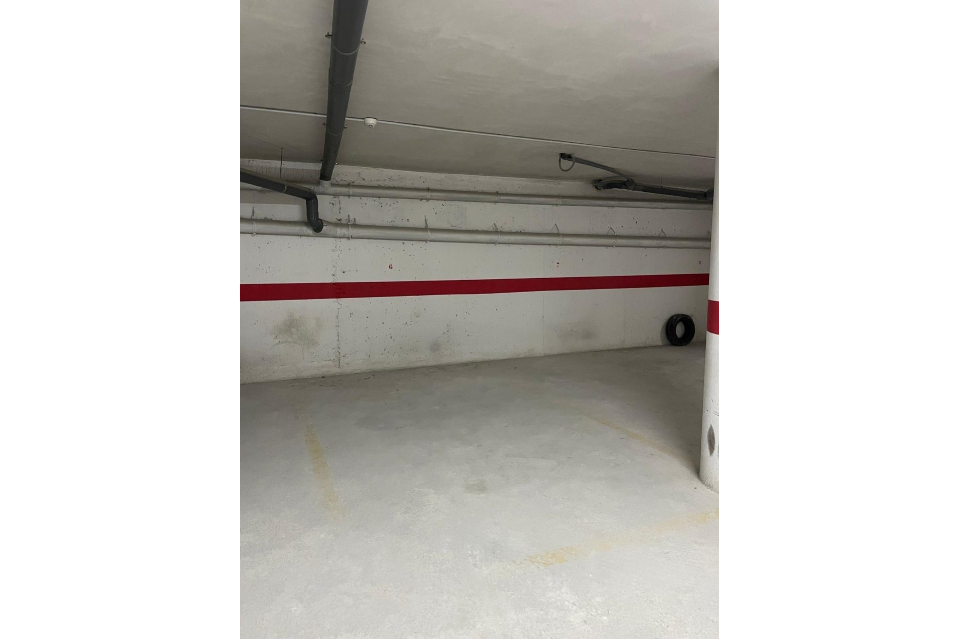 Resale - Parking Space / Garage - Torrevieja - La Mata