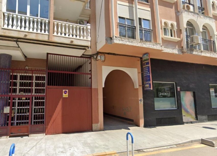 Resale - Parking Space / Garage - Torrevieja - Playa del cura