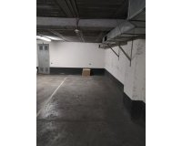 Resale - Parking Space / Garage - Torrevieja - Playa del cura