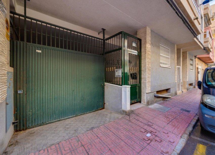 Resale - Parking - Torrevieja - Playa del cura