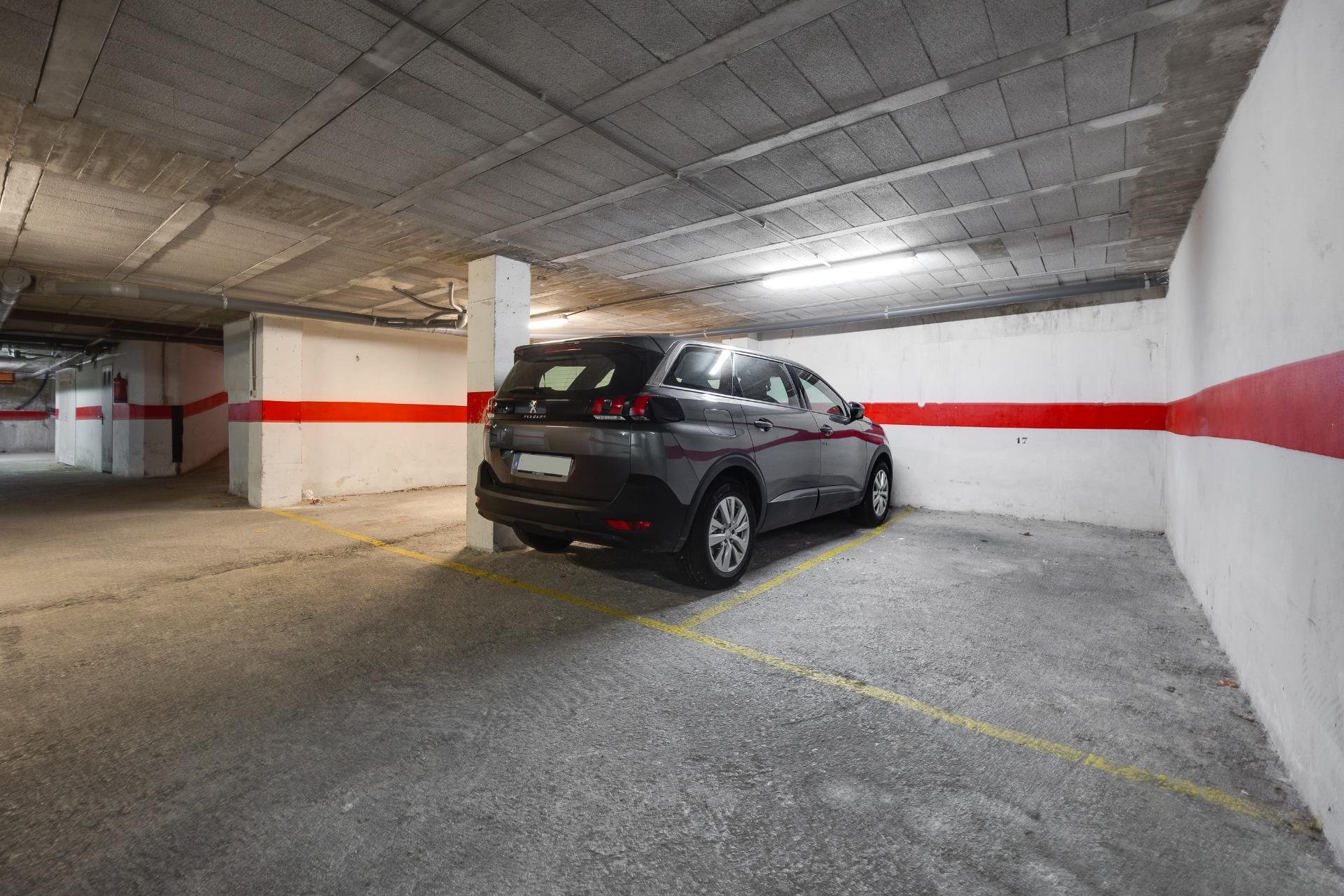 Resale - Parking - Torrevieja - Playa del cura