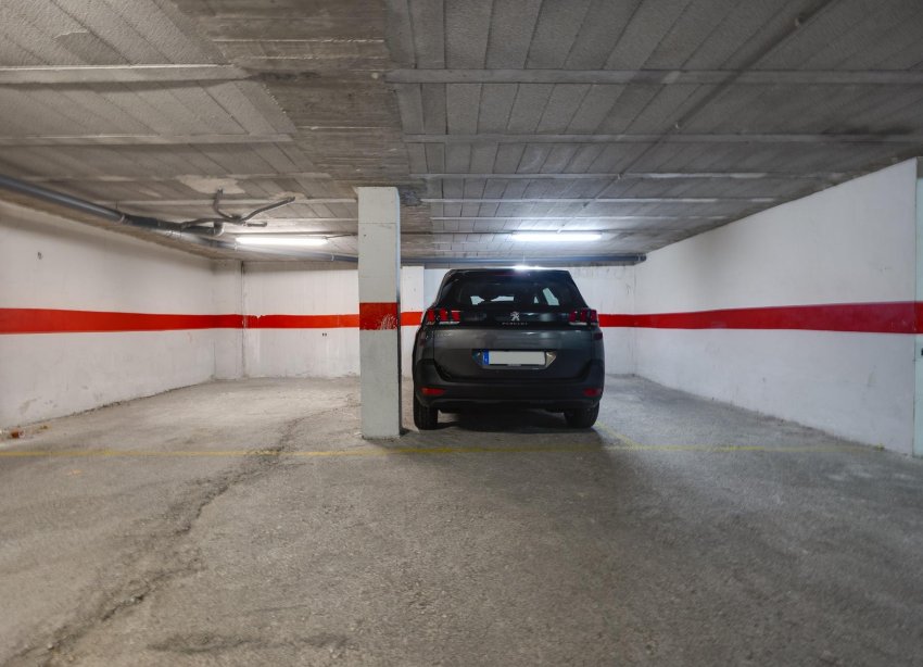 Resale - Parking - Torrevieja - Playa del cura