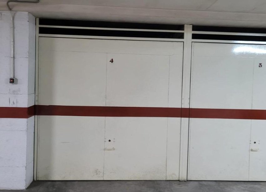 Resale - Parking - Torrevieja - Playa del cura