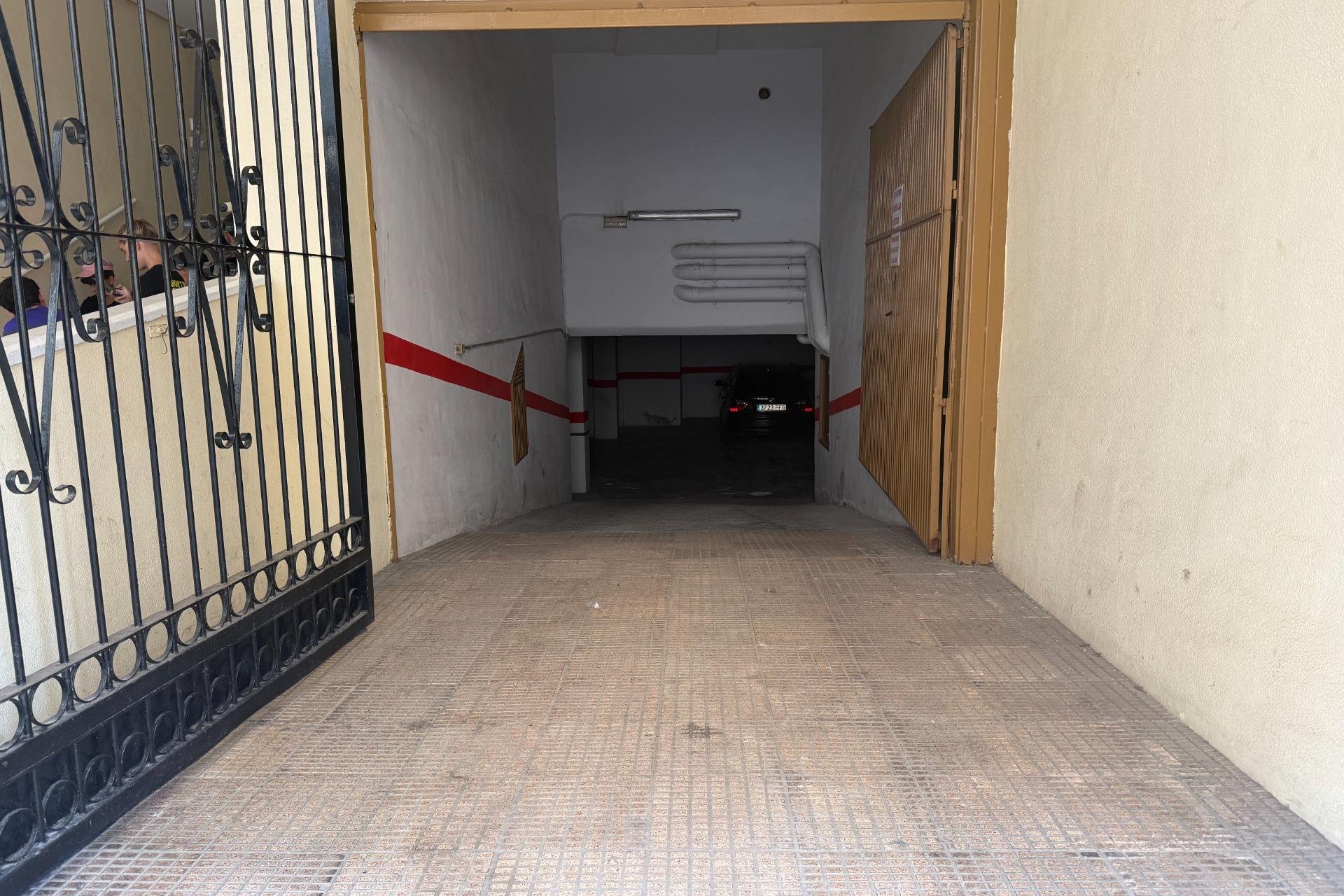 Resale - Parking - Torrevieja - Playa del Cura