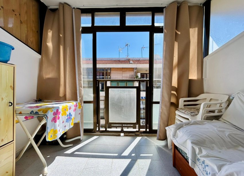 Resale - studio apartment - Torrevieja - El Chaparral