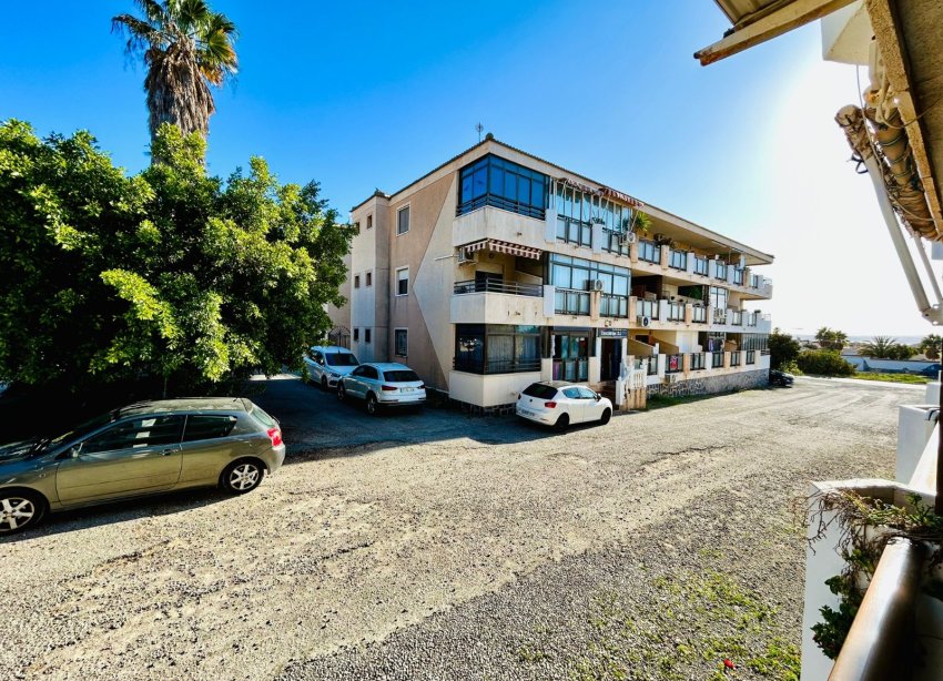 Resale - studio apartment - Torrevieja - El Chaparral