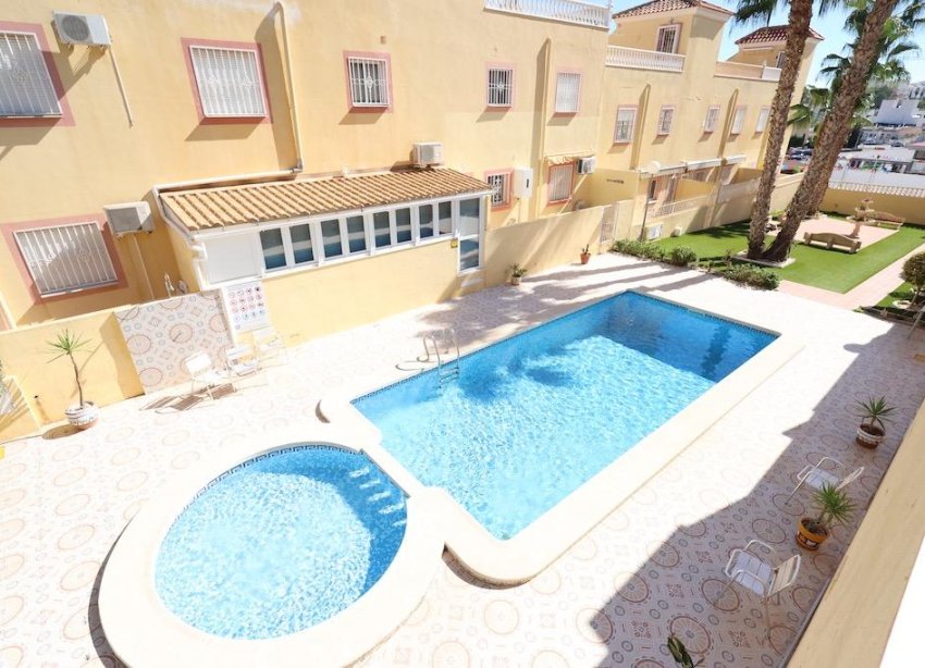 Resale - Terraced house - Orihuela Costa - Las Filipinas