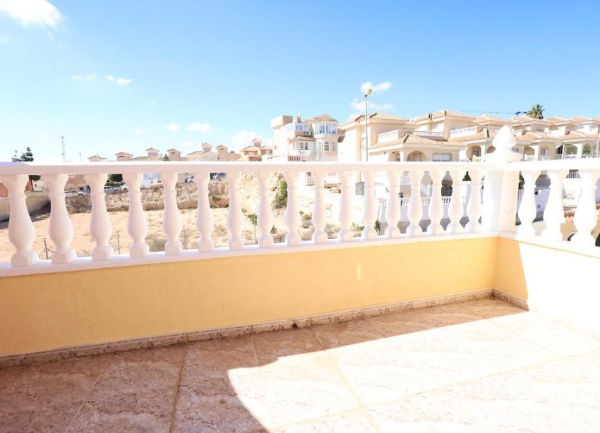 Resale - Terraced house - Orihuela Costa - Las Filipinas