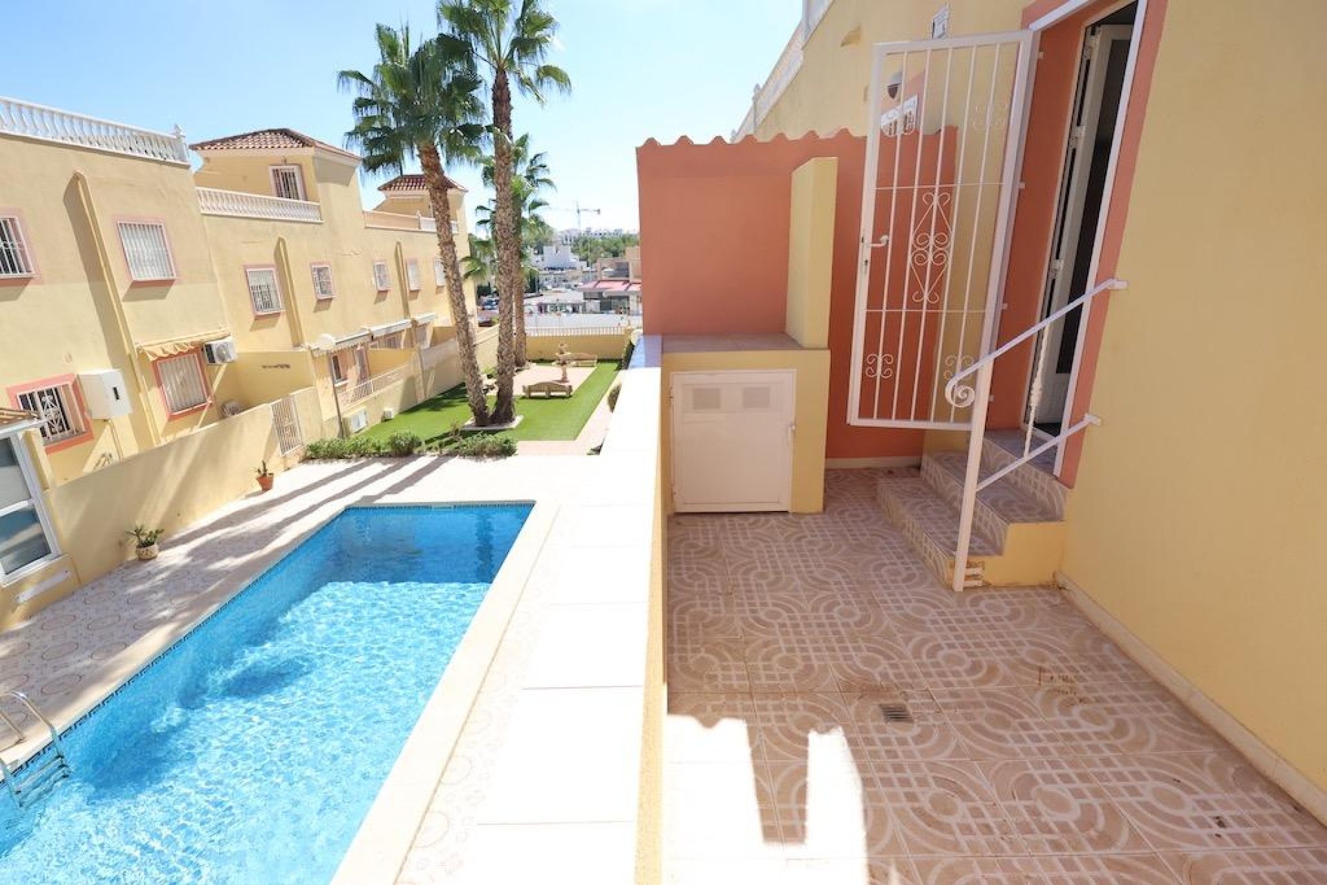 Resale - Terraced house - Orihuela Costa - Las Filipinas