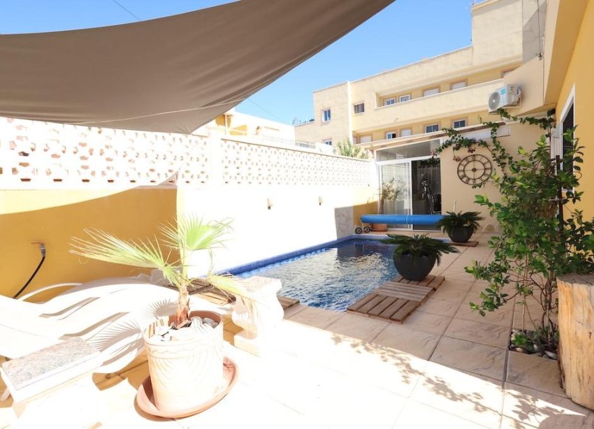 Resale - Terraced house - Orihuela Costa - Lomas de Cabo Roig