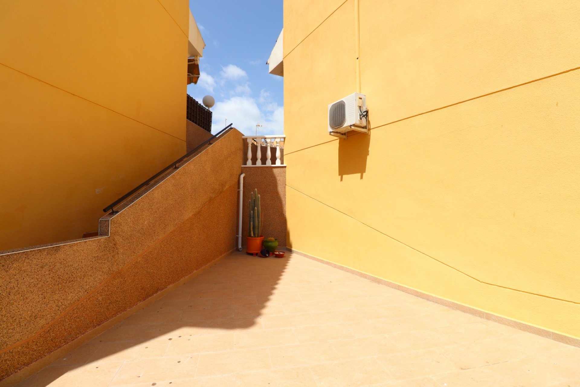 Resale - Terraced house / Townhouse - Algorfa - Montemar