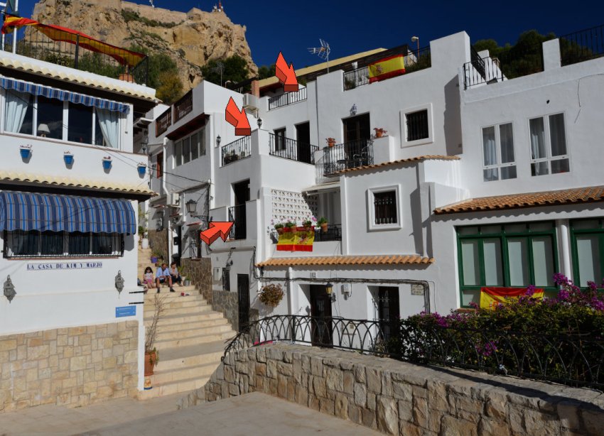 Resale - Terraced house / Townhouse - Alicante