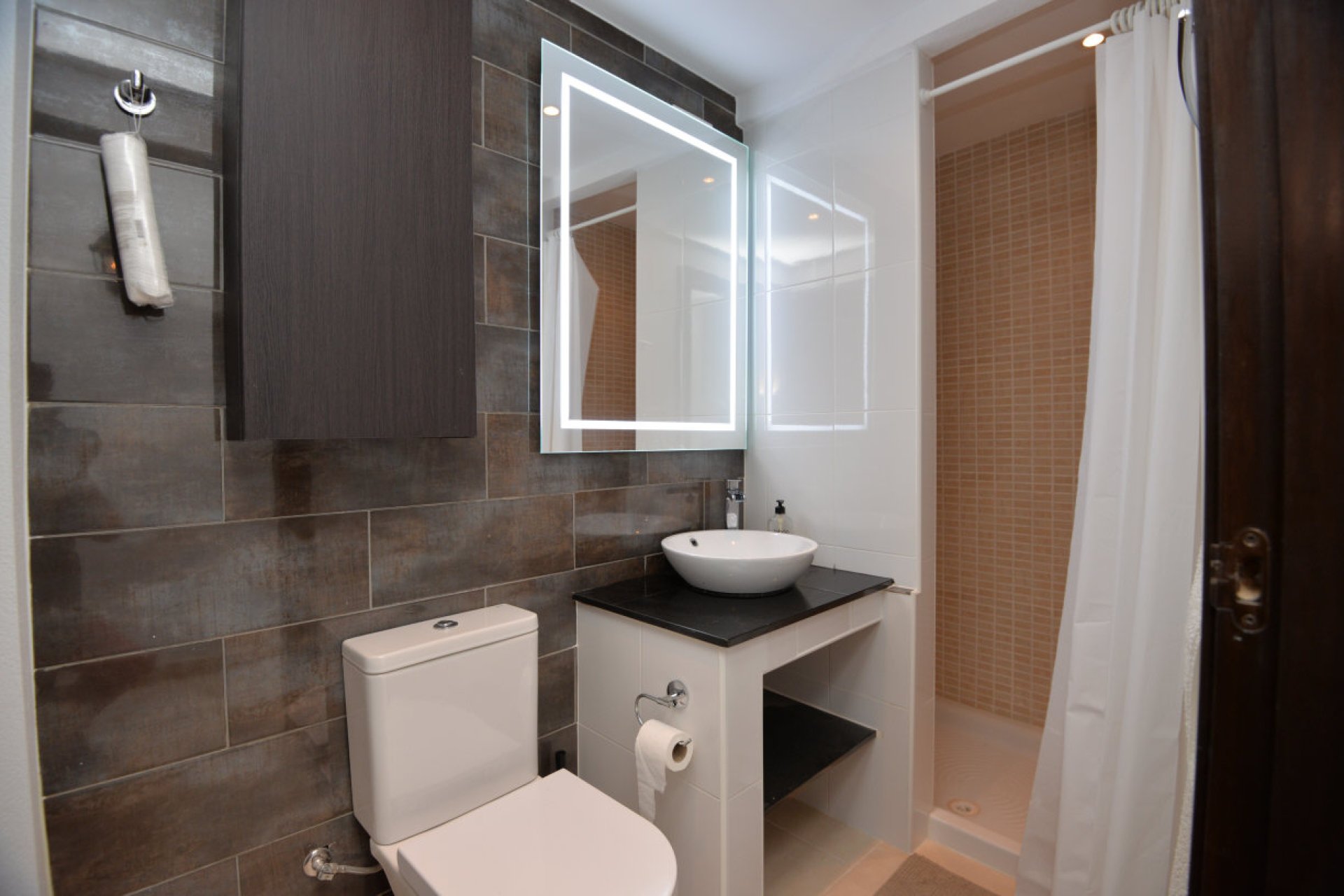 Resale - Terraced house / Townhouse - Alicante