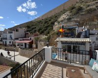 Resale - Terraced house / Townhouse - Alicante