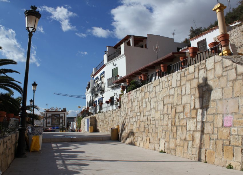 Resale - Terraced house / Townhouse - Alicante