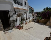 Resale - Terraced house / Townhouse - Alicante