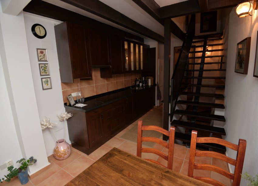 Resale - Terraced house / Townhouse - Alicante