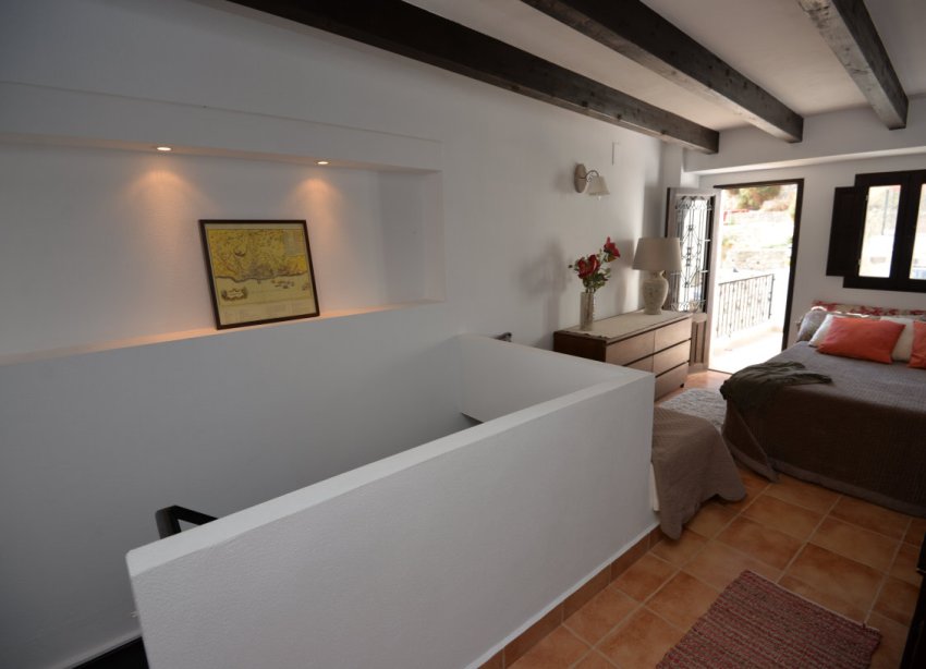 Resale - Terraced house / Townhouse - Alicante