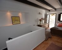 Resale - Terraced house / Townhouse - Alicante
