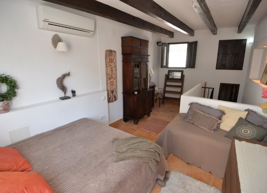 Resale - Terraced house / Townhouse - Alicante