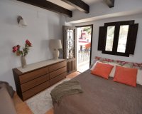 Resale - Terraced house / Townhouse - Alicante
