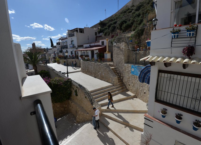 Resale - Terraced house / Townhouse - Alicante