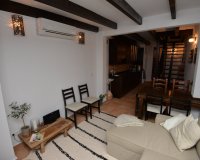 Resale - Terraced house / Townhouse - Alicante
