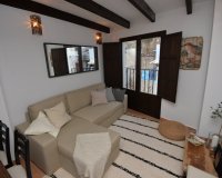 Resale - Terraced house / Townhouse - Alicante