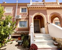 Resale - Terraced house / Townhouse - Avileses