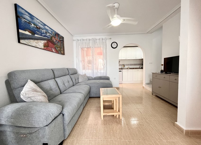 Resale - Terraced house / Townhouse - Avileses